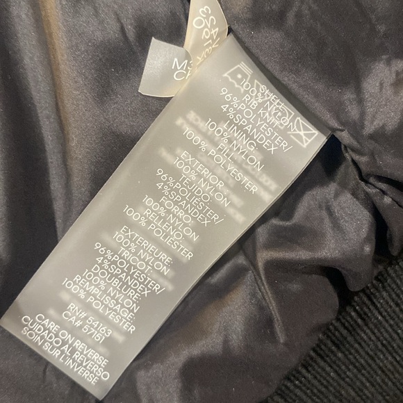 Calvin Klein puffer vest - Picture 7 of 7